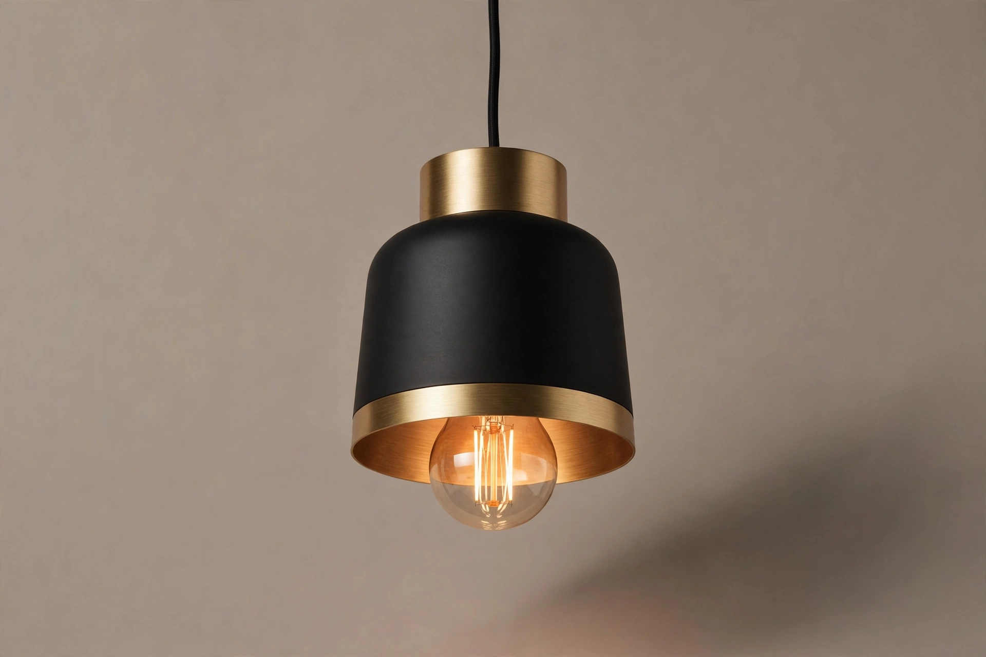 Luna pendant light